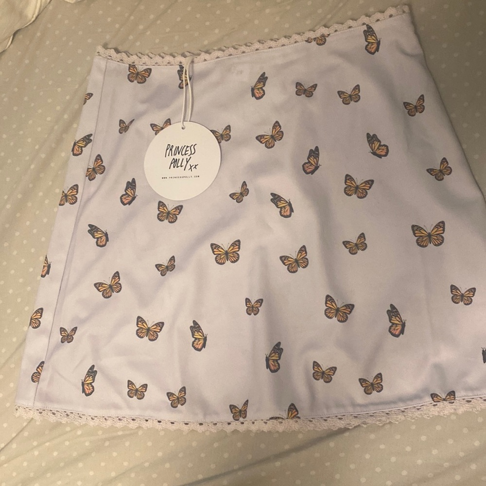 Never worn cute butterfly skirt!